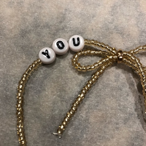 Taylor Swift Invisible String Bracelet - Picture 4 of 4